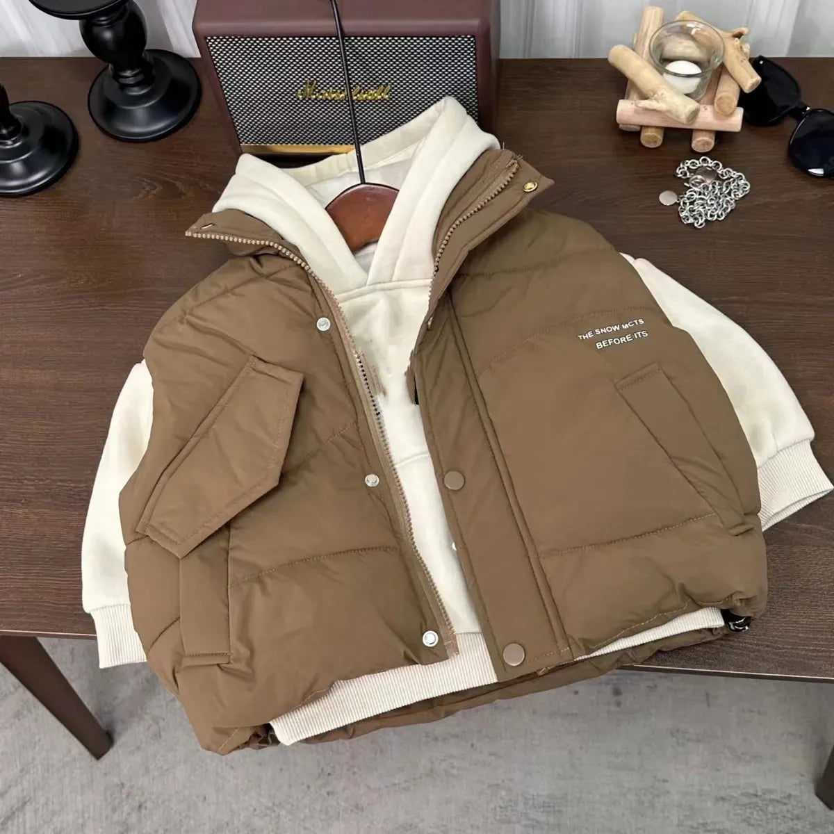 Denim Kids™ Weste – Stil, Wärme, Vielseitigkeit